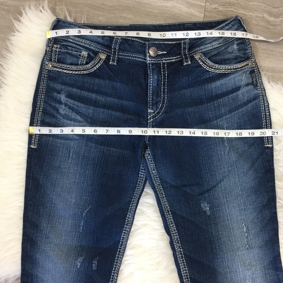 SOLD Silver Jeans Cropped! - Picture 8 of 8